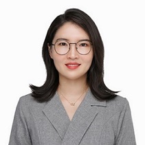 王春雅头像.jpg