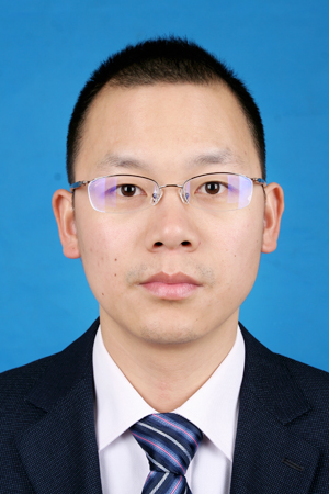 刘鹏.jpg